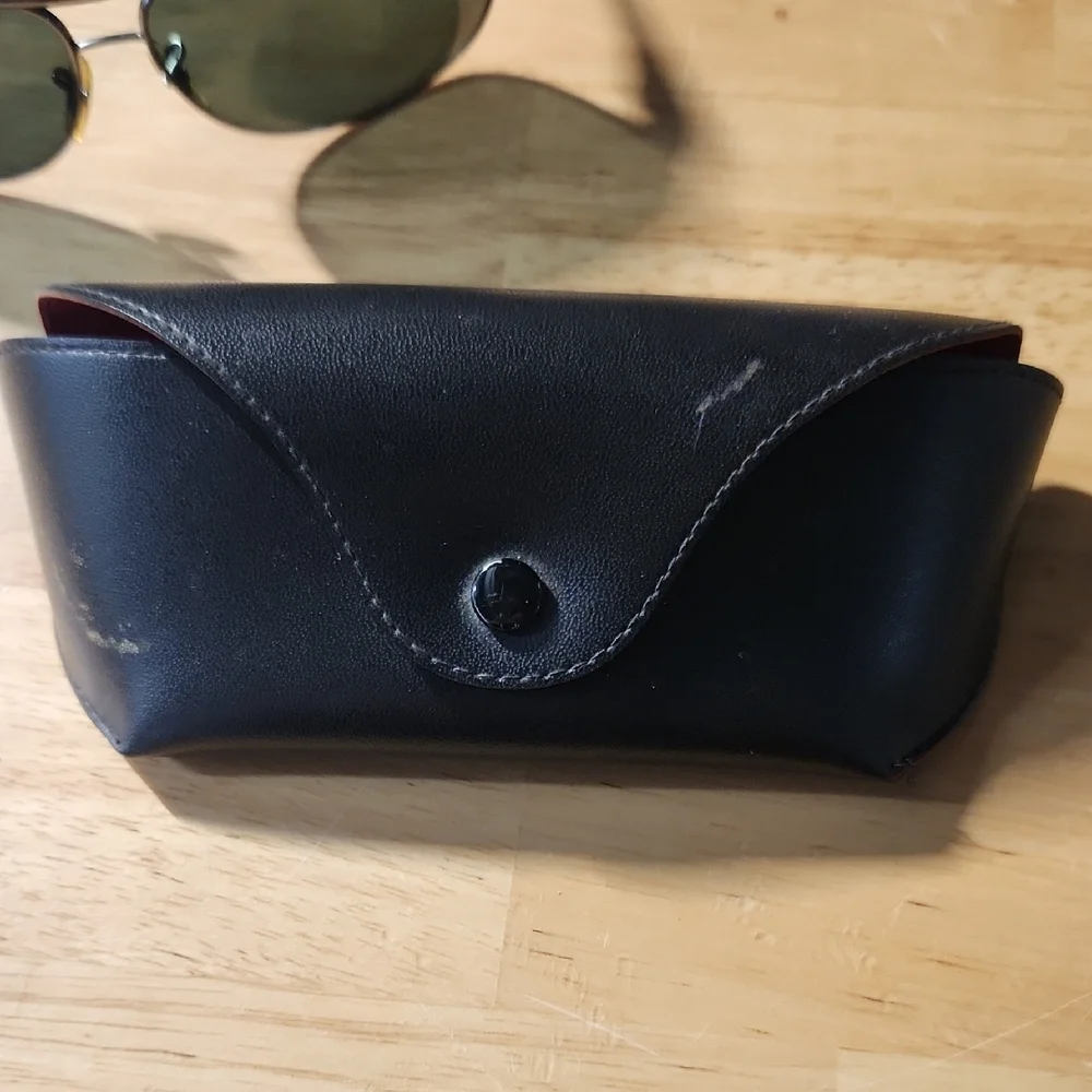 Ray Ban Sunglasses - Picture 9 of 10